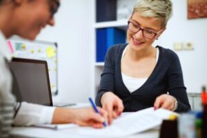 Pros and Cons of Residential Treatment Vs. Outpatient Care